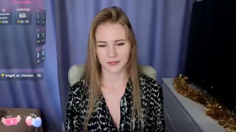 isabelallen online show from December 20, 2024, 9:32 am