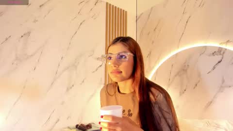 isabelastefano online show from December 20, 2025, 3:35 am