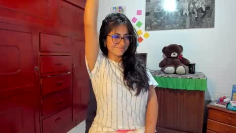 Snapshot of isabella22_1 chatting on January 9, 2025, 3:58 am Isabella22 1 online show from January 9, 2025, 3:58 am