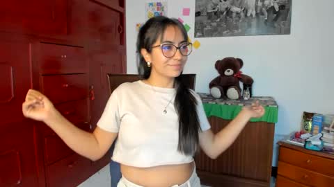 Snapshot of isabella22_1 chatting on January 16, 2025, 9:40 pm Isabella22 1 online show from January 16, 2025, 9:40 pm