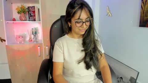 Snapshot of isabella22_1 chatting on February 26, 2025, 6:54 pm Isabella22 1 online show from February 26, 2025, 6:54 pm