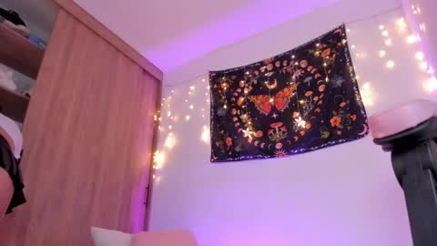 Isa...  online show from February 8, 2025, 3:52 am