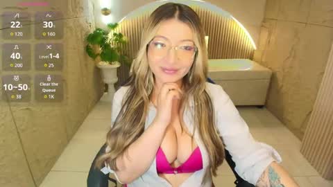 Isa  online show from April 25, 2026, 1:08 am