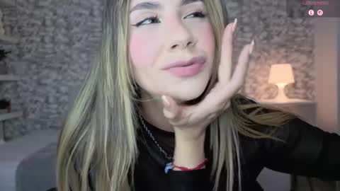 Snapshot of isabella_bliss chatting on July 11, 2026, 11:28 pm isabella_bliss online show from July 11, 2026, 11:28 pm