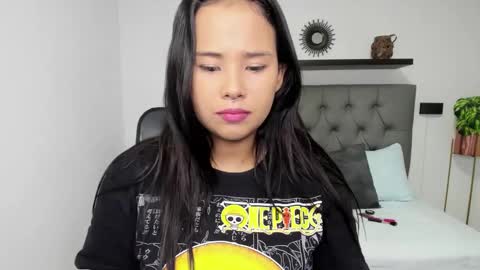 Isabel florez online show from March 3, 2025, 12:05 pm