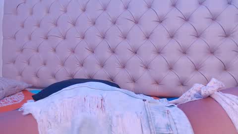 isabella_jazz online show from December 9, 2024, 10:52 pm