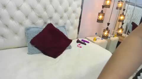 Snapshot of isabella_kw chatting on June 21, 2026, 6:10 pm Isabella Kawaii online show from June 21, 2026, 6:10 pm