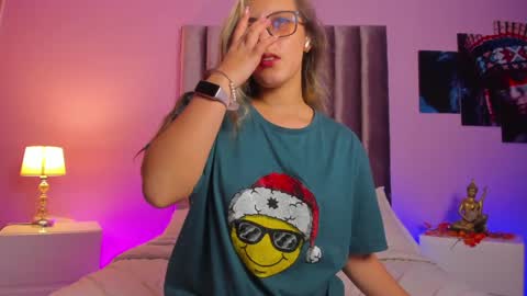 Isabella Rros online show from December 19, 2024, 4:13 am