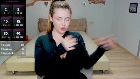 isabellabler online show from January 26, 2025, 4:09 pm