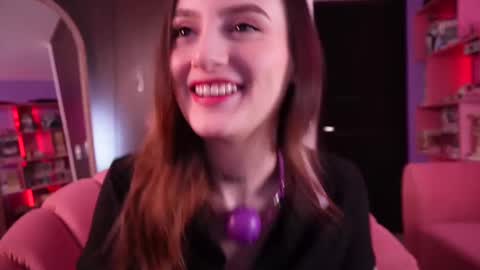 isabellacrz online show from December 3, 2024, 5:20 am