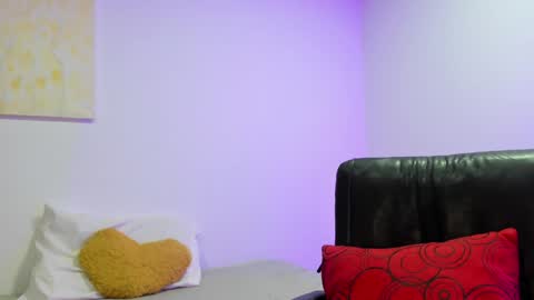 Instagram soybella01  online show from January 26, 2025, 2:30 pm