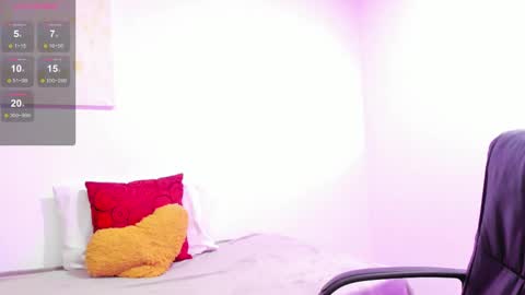 Instagram soybella01  online show from March 3, 2025, 8:54 pm