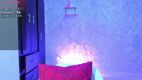 Instagram soybella01  online show from March 15, 2026, 4:13 pm