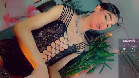 isabellagirs online show from April 6, 2026, 9:10 am
