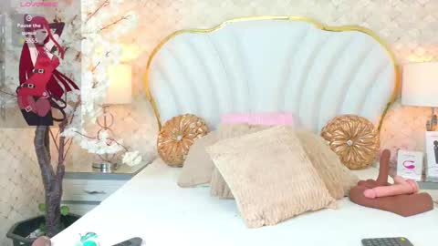 Isabella  online show from September 23, 2025, 2:09 pm