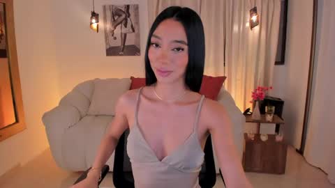 Snapshot of isabellalux_ chatting on May 9, 2026, 4:34 pm ISABELLA online show from May 9, 2026, 4:34 pm