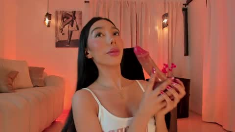 Snapshot of isabellalux_ chatting on May 28, 2026, 5:21 pm ISABELLA online show from May 28, 2026, 5:21 pm