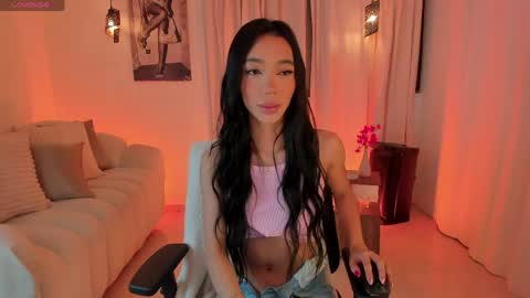 Snapshot of isabellalux_ chatting on June 1, 2026, 5:36 pm ISABELLA online show from June 1, 2026, 5:36 pm