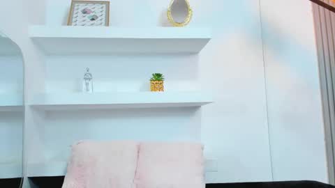 Snapshot of isabellamonet chatting on September 22, 2025, 7:16 pm isabellamonet online show from September 22, 2025, 7:16 pm