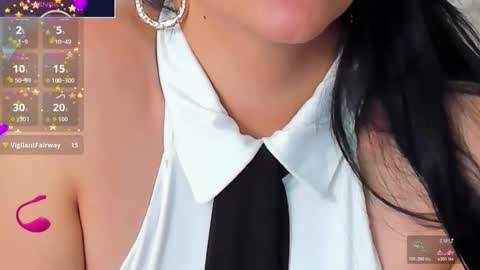 isabellarous  online show from April 19, 2026, 8:11 pm