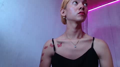 Snapshot of isabellatx chatting on April 22, 2026, 11:28 pm isabellatx online show from April 22, 2026, 11:28 pm
