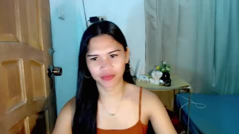 Snapshot of isabelle_amore chatting on July 15, 2026, 11:21 pm Ysa online show from July 15, 2026, 11:21 pm