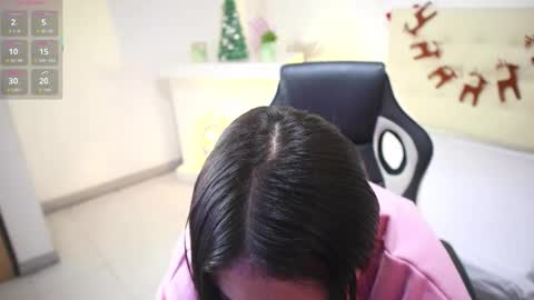   online show from December 18, 2025, 12:33 pm