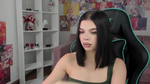isabellevale online show from October 2, 2025, 6:09 am