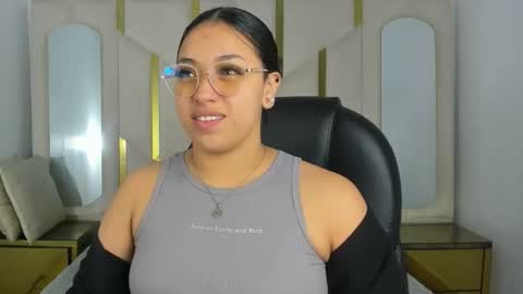 isabellrodriguez18 online show from November 29, 2025, 4:04 am