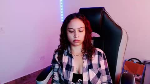 Snapshot of isadoraelite16 chatting on July 9, 2026, 7:18 pm ISADORA online show from July 9, 2026, 7:18 pm