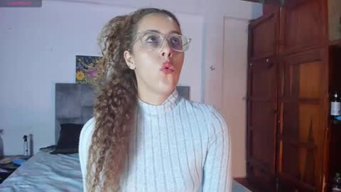 Snapshot of isangel_ chatting on September 17, 2025, 3:52 am Isabela online show from September 17, 2025, 3:52 am