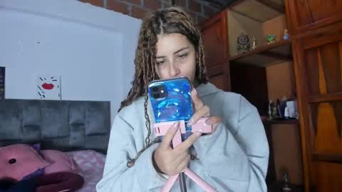 Snapshot of isangel_ chatting on September 26, 2025, 3:32 am Isabela online show from September 26, 2025, 3:32 am