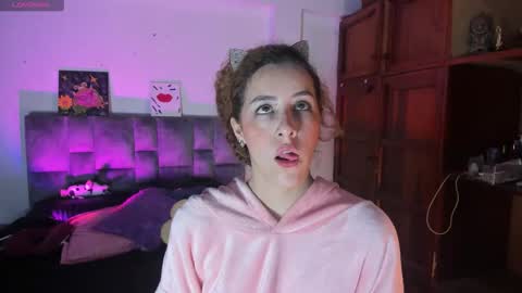 Snapshot of isangel_ chatting on October 6, 2025, 6:11 am Isabela online show from October 6, 2025, 6:11 am