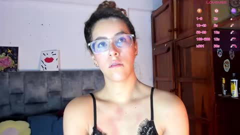 Snapshot of isangel_ chatting on November 26, 2025, 9:43 am Isabela online show from November 26, 2025, 9:43 am
