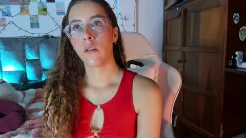 Snapshot of isangel_ chatting on June 9, 2026, 2:34 am Isabela online show from June 9, 2026, 2:34 am