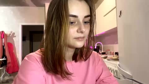 Snapshot of isauratorkelson chatting on November 29, 2025, 8:34 pm Issa online show from November 29, 2025, 8:34 pm