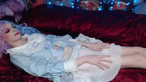 Sele online show from April 19, 2026, 10:45 pm