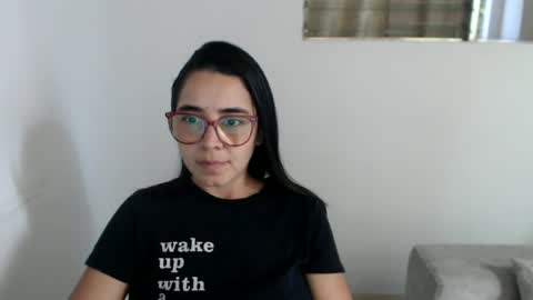 Snapshot of isemma chatting on June 12, 2026, 2:38 pm Emma online show from June 12, 2026, 2:38 pm