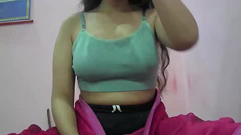 ishika_singh_ online show from January 15, 2026, 2:38 am