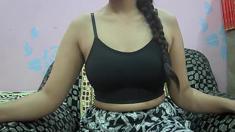 ishika_singh_ online show from March 27, 2026, 1:44 am
