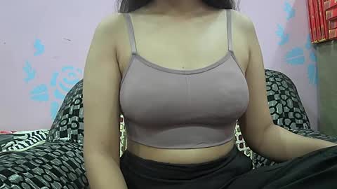 ishika_singh_ online show from April 11, 2026, 1:54 am