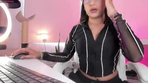 isis online show from April 8, 2026, 9:15 pm