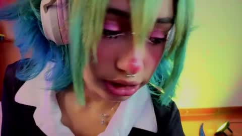 Isisjones18 online show from May 12, 2026, 3:47 am