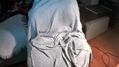 Iskarius online show from November 9, 2025, 9:24 pm