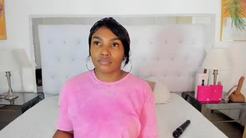 Vanessa online show from April 24, 2026, 11:34 am