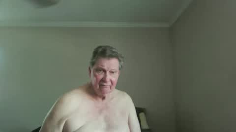 Snapshot of island625103 chatting on May 18, 2026, 6:36 pm island625103 online show from May 18, 2026, 6:36 pm