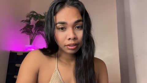 Snapshot of island_girlxxx chatting on July 10, 2026, 10:51 am Alona online show from July 10, 2026, 10:51 am
