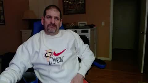Snapshot of islandguy70 chatting on February 1, 2025, 7:05 am Jim online show from February 1, 2025, 7:05 am