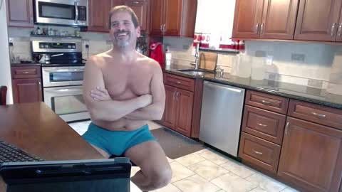 Snapshot of islandguy70 chatting on September 10, 2025, 9:15 pm Jim online show from September 10, 2025, 9:15 pm