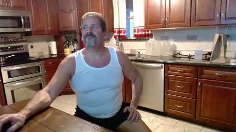Snapshot of islandguy70 chatting on September 15, 2025, 11:05 pm Jim online show from September 15, 2025, 11:05 pm